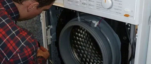 fixing-washing-machine
