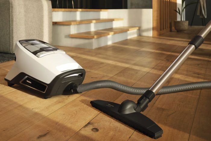 Miele Blizzard CX1 Comfort XL - Bagged Cylinder Vacuum Cleaner - Image 2